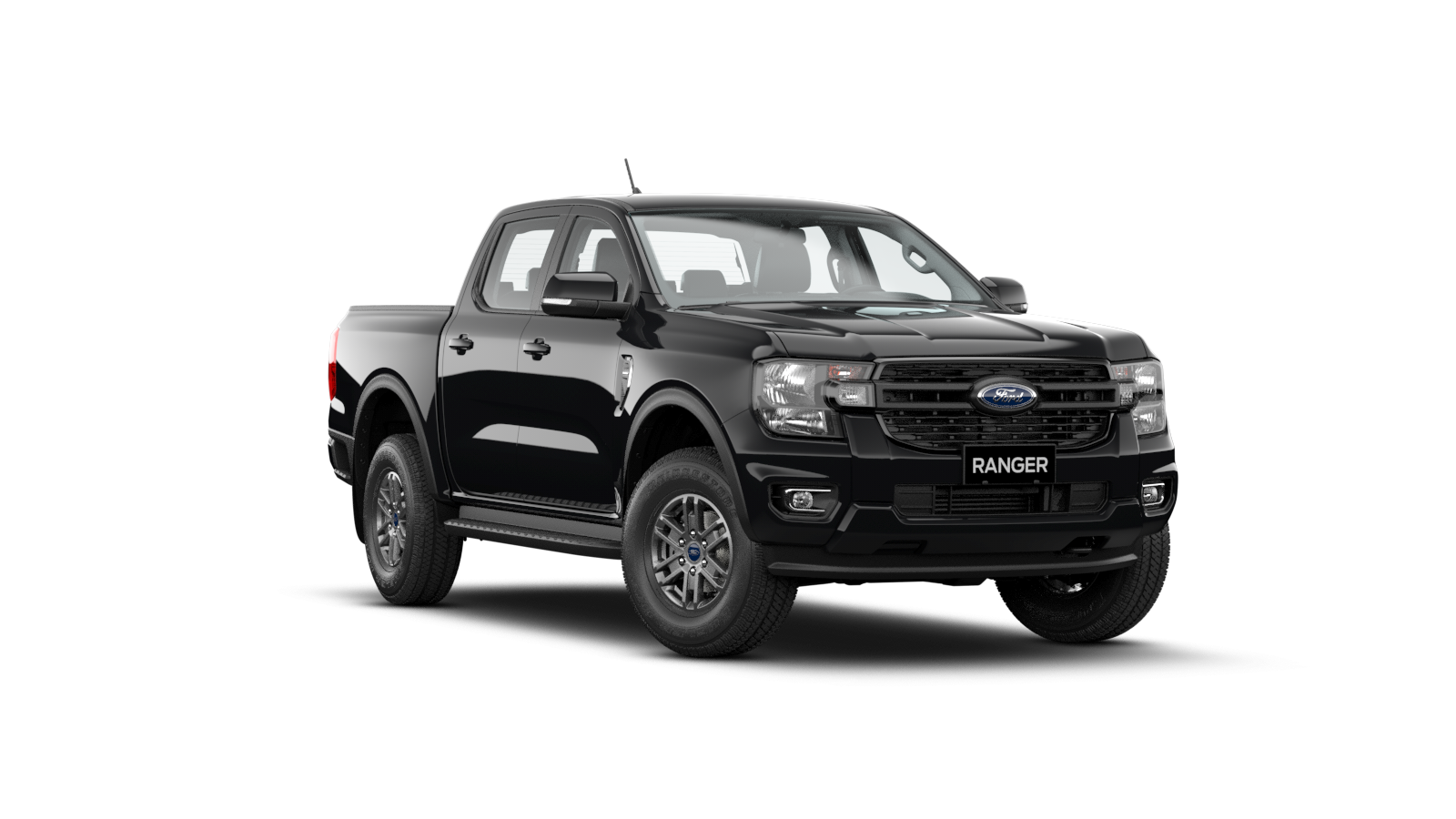 P703_VN_XLS_DBL_PantherJ_4WD_PartTime_AbsoluteBlack_PNZAT_VN_Showroom_0.png